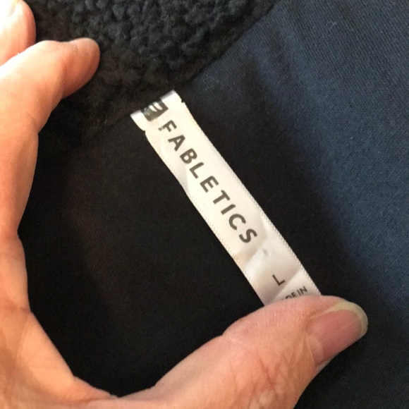Fabletics Sedona Fleece Vest - Picture 9 of 10